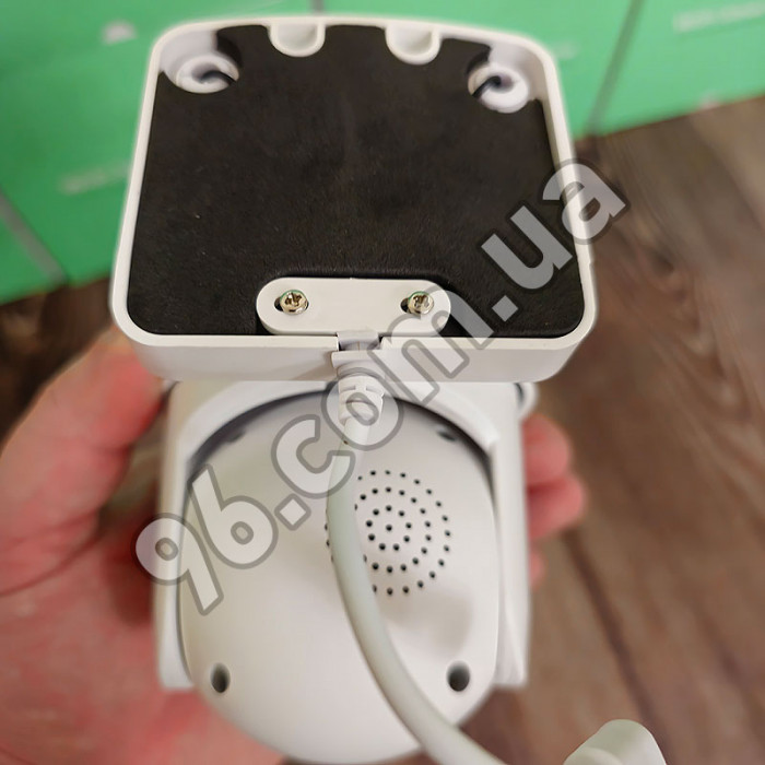 Вулична поворотна Wi-Fi ip камера відеоспостереження Besder 2mp ICSee XMEye